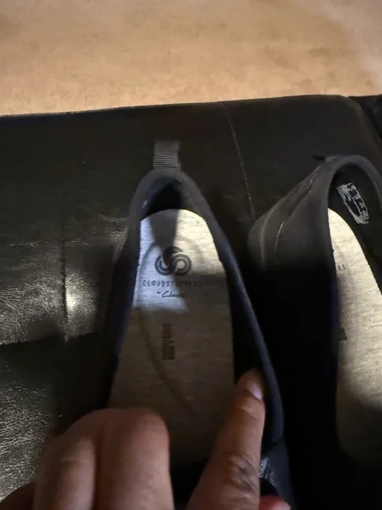 Cloudsteppers by Clarks Black Slip-On Flats - Picture 4 of 7